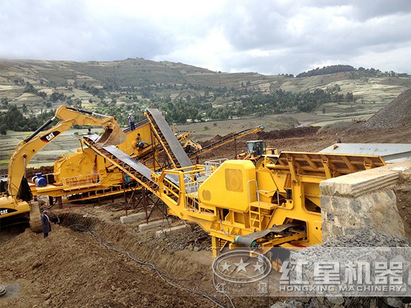 占地小、靈活轉場的輪胎式移動破碎車