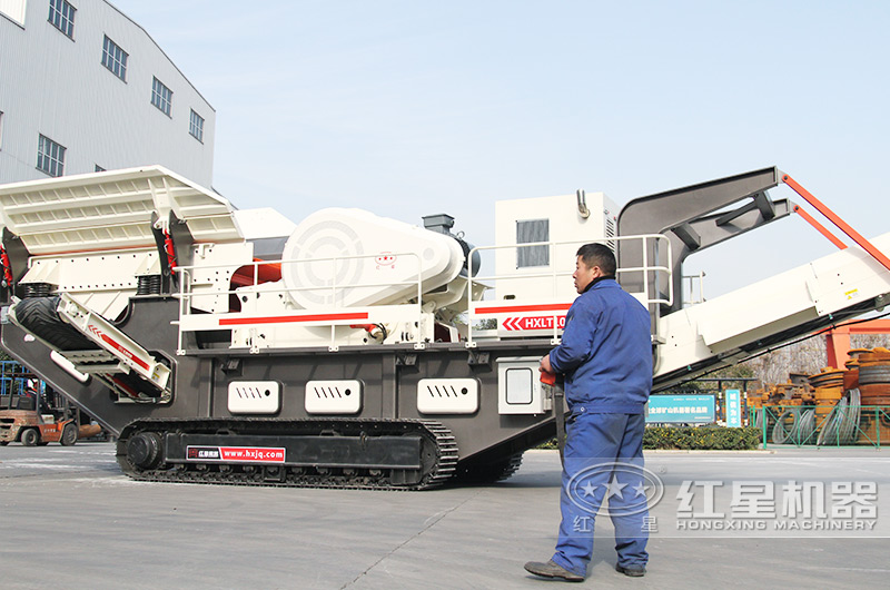 移動(dòng)式石子生產(chǎn)線設(shè)備履帶行走，價(jià)格實(shí)惠，用戶現(xiàn)場(chǎng)咨詢(xún)