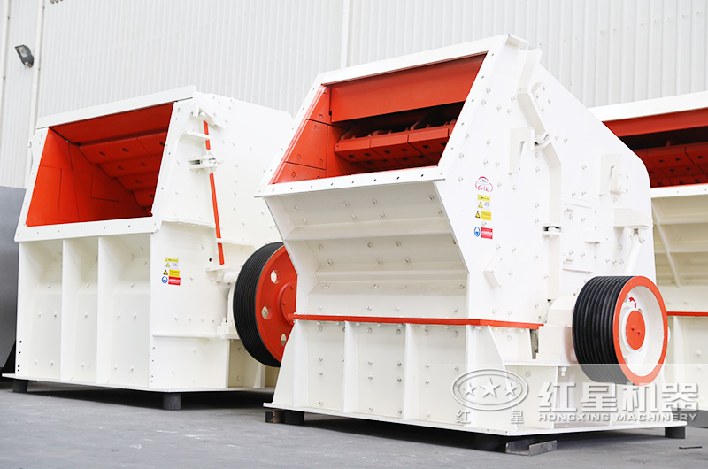 普通反擊破碎機，成本低，生產(chǎn)效益好