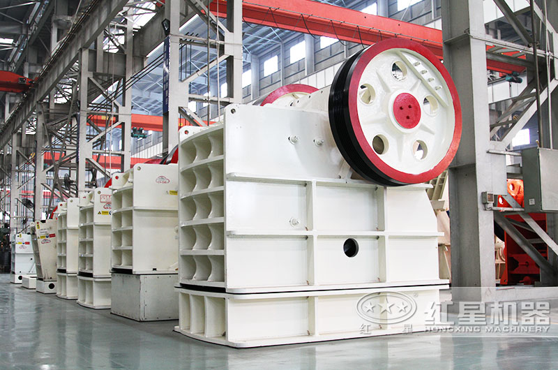 57破碎機(jī)產(chǎn)量40-110t/h，性價(jià)比高，超多客戶都選擇的破碎機(jī)