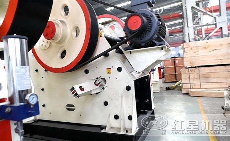 CJ鄂式粉碎機(jī)，產(chǎn)量120-1590t/h