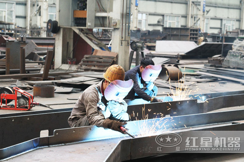 小型輥式粉碎機(jī)專業(yè)廠家，紅星值得信賴